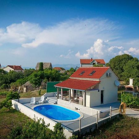 Villa Baras Garden - House With Pool Mirce Exterior foto